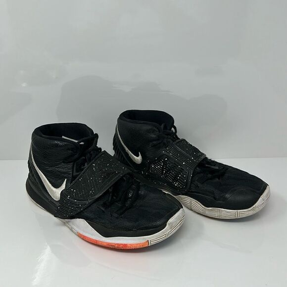 Nike Boys Kyrie 6 BQ5599-001 Black Basketball Shoes Sneakers Size 5.5y - Picture 1 of 5
